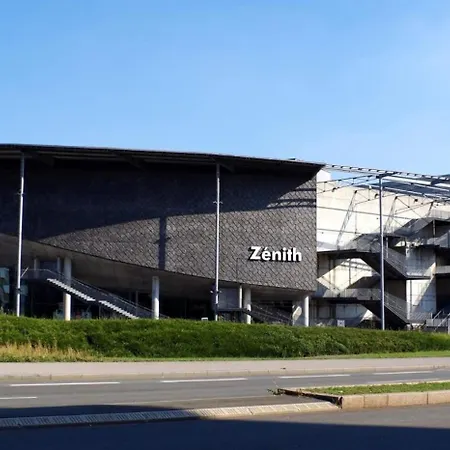 Centre - And Functional Ap. 2bdrm Appartement *