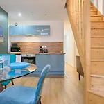 Centre - And Functional Ap. 2bdrm