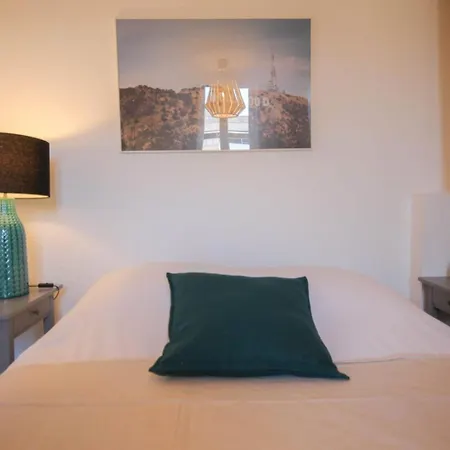 Apartment Centre - And Functional Ap. 2bdrm *