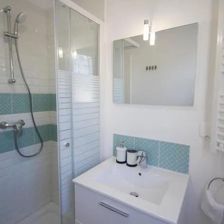 Apartment Centre - And Functional Ap. 2bdrm *