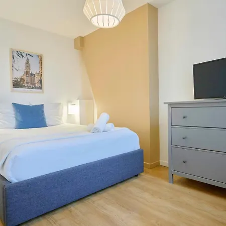 Centre - And Functional Ap. 2bdrm דירה