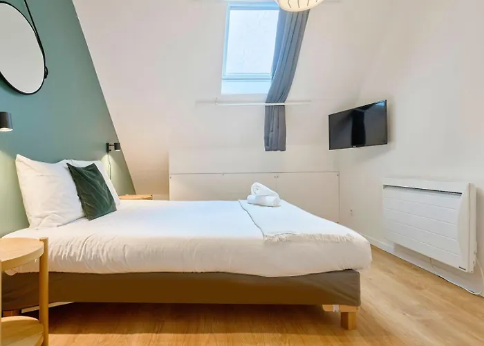 Centre - And Functional Ap. 2bdrm דירה ליל